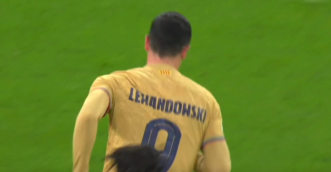 VIDEO: ლევანდოვსკიმ ბეწვის ხიდზე გაიარა - "ბარსა" იგებს