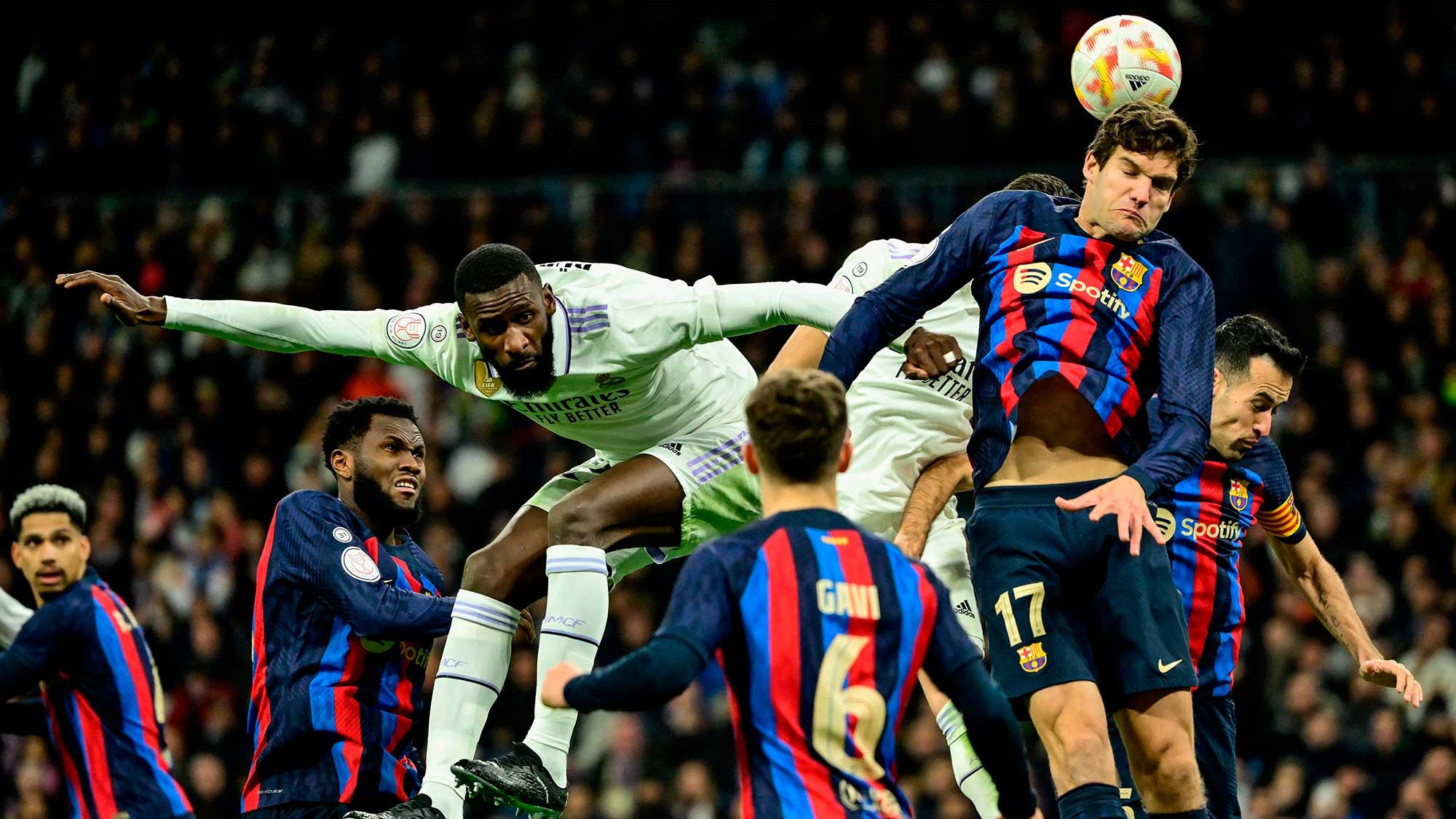 რამდენი გამარჯვება სჭირდება "ბარსას" "კლასიკოებში" დაწინაურებისთვის