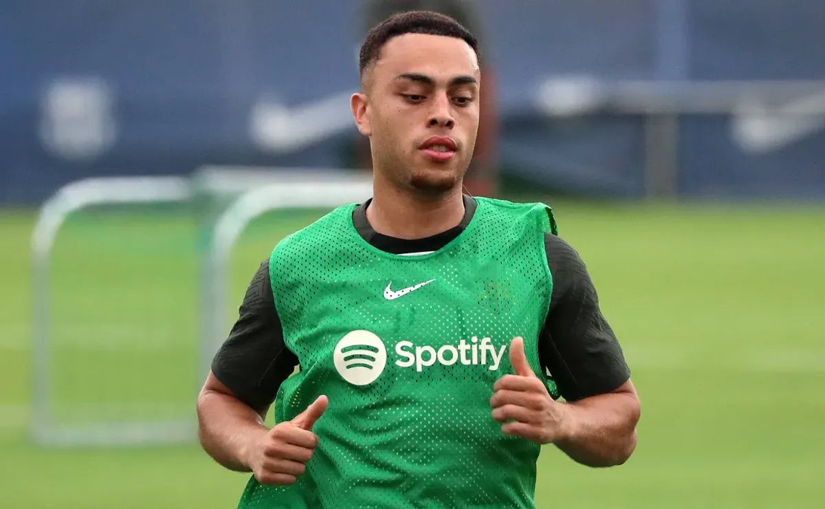 უცნაური ამბავი! - რატომ ვერ ყიდის “ბარსელონა” დესტს