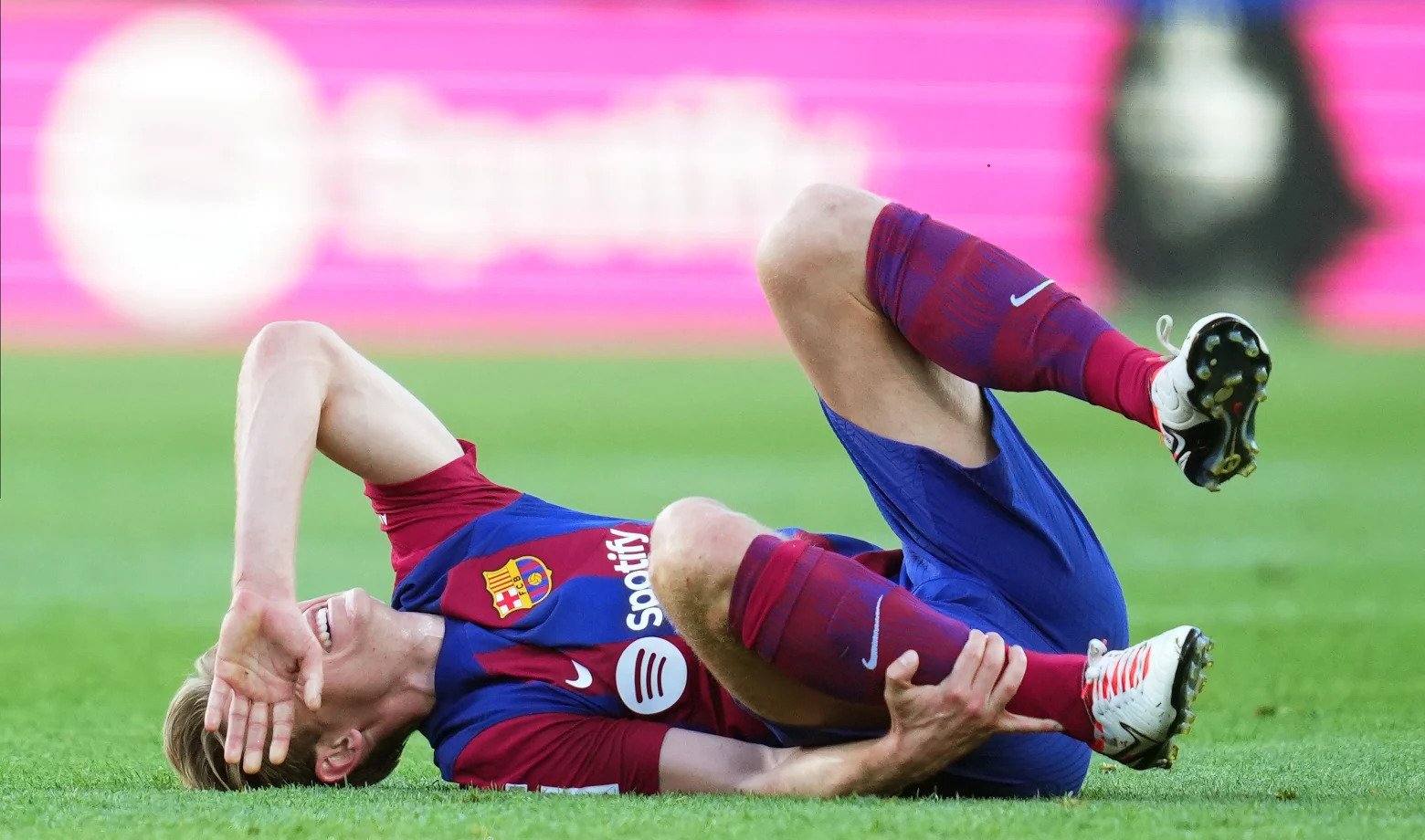 ცნობილია: რომელი მატჩები შეიძლება გამოტოვოს დე იონგმა