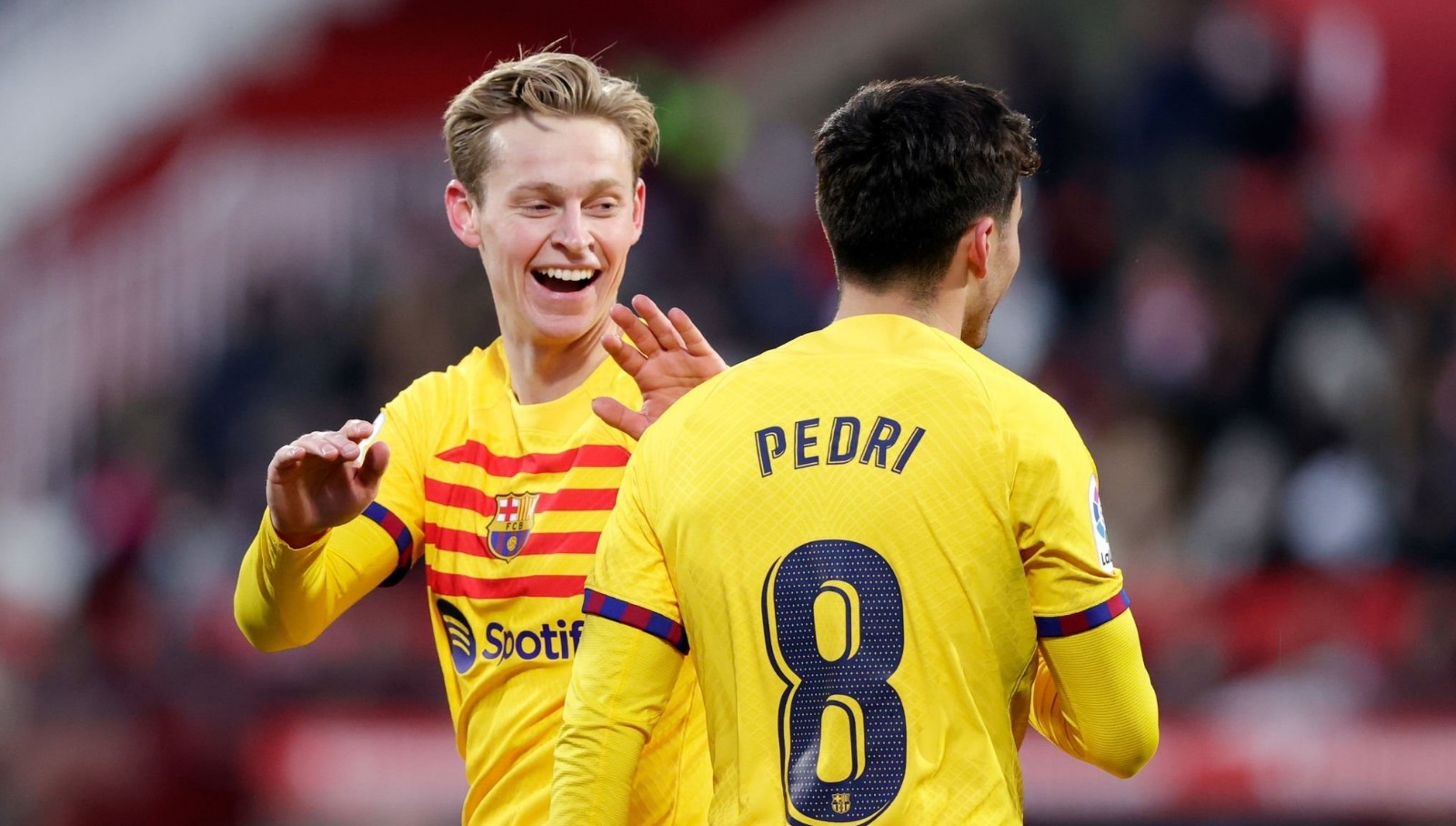 როდისთვის ვარაუდობენ პედრისა და დე იონგის დაბრუნებას - ახალი ცნობები